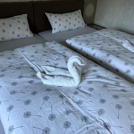 Peedy'S Luxurioese 60M² Wohnung Mit Balkonterrasse Stade Dış mekan fotoğraf